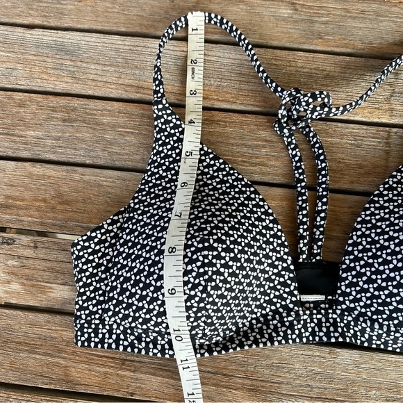 Lululemon Deep Sea Triangle Bikini Swim Top W2AT6S Monochromatic Black GUC - Picture 8 of 10